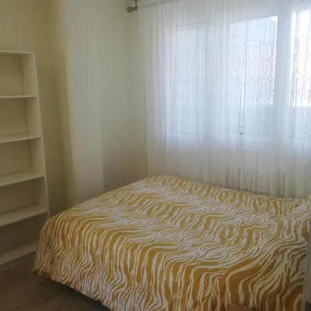Amplio Piso De 4 Y Terraza En El Centro De Santiago * سانتياغو دي كومبوستيلا
